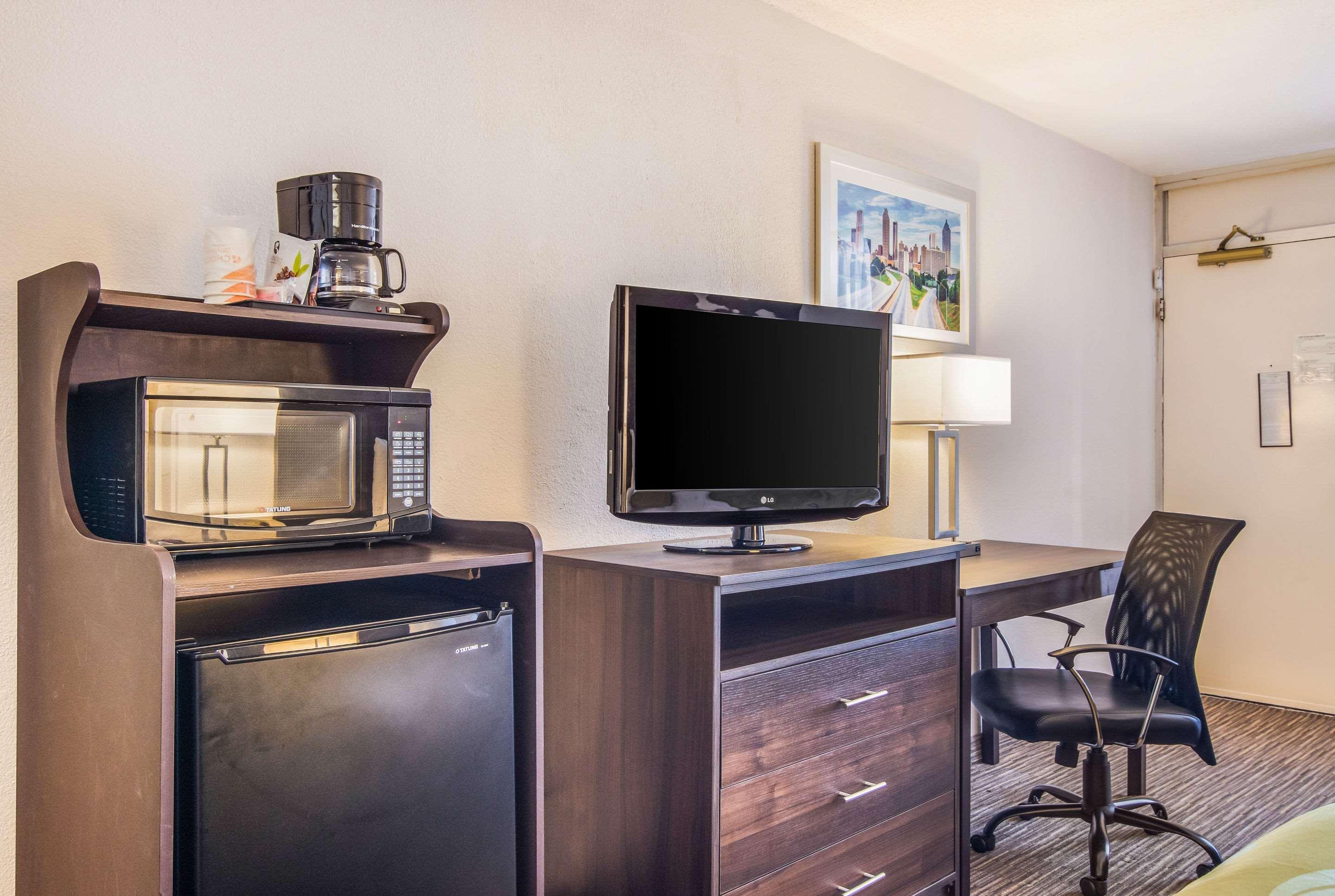 Quality Inn Suwanee I-85 Exterior photo